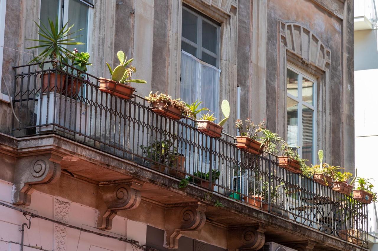 Zefiro Rooms Catania Ngoại thất bức ảnh